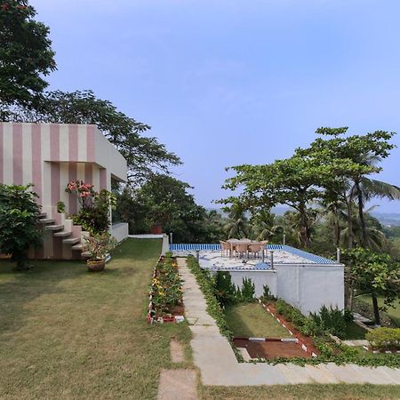 Saffronstays Pride Rock Mandve ภายนอก รูปภาพ