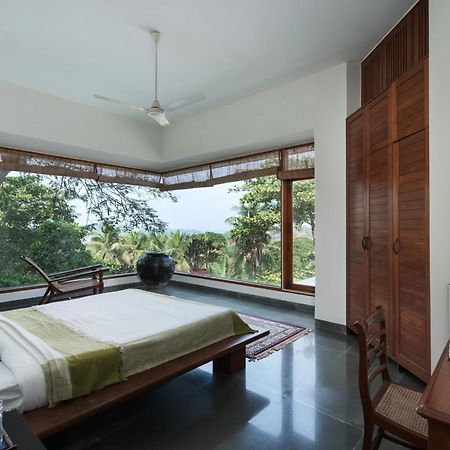 Saffronstays Pride Rock Mandve ภายนอก รูปภาพ