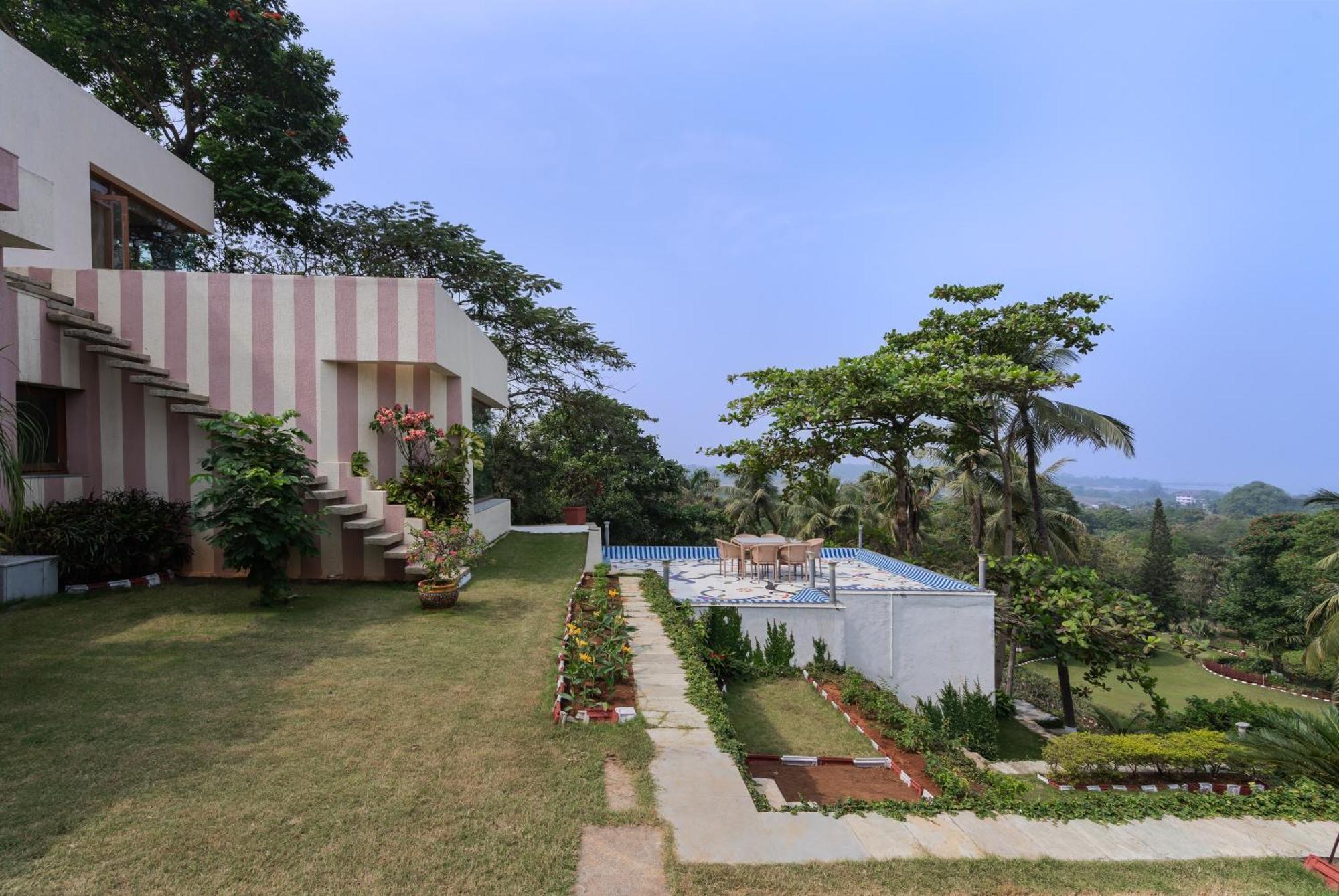 Saffronstays Pride Rock Mandve ภายนอก รูปภาพ